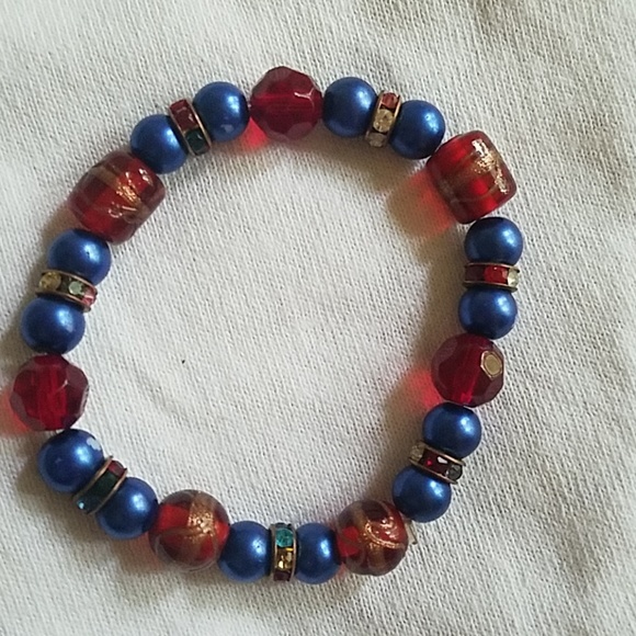 Bracelets - Picture 3 of 5